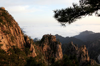 Huang Shan-"Stone Monkey Gazing Over the  Sea of Cloud"